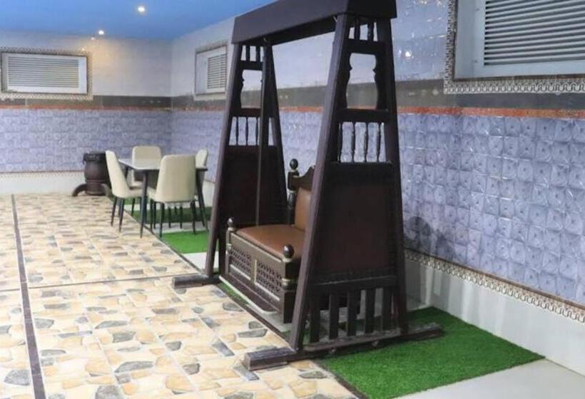 בקתת חדר, منتجع شاطئ العرب الرايس