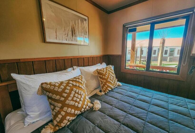 اتاق استاندارد, Lake Mahinapua