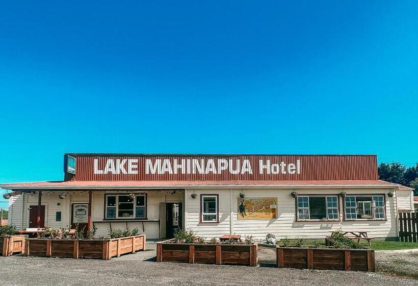 ルームシェアのワンベッド, Lake Mahinapua