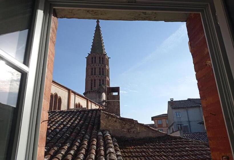 غرفة قياسية, Les Coulisses Du Château