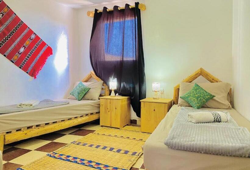 Triple Room Sea View, Tizaou Guest House