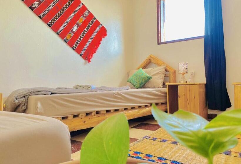 Triple Room Sea View, Tizaou Guest House