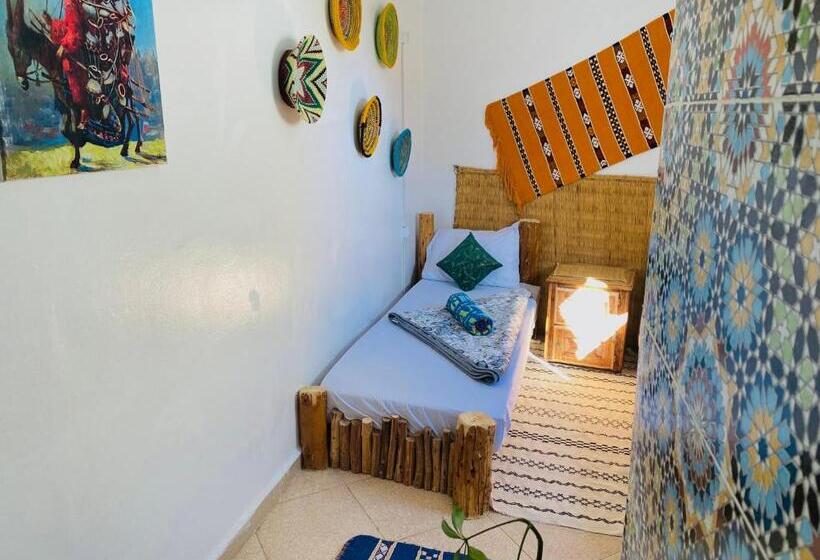 Номер Стандарт, Tizaou Guest House