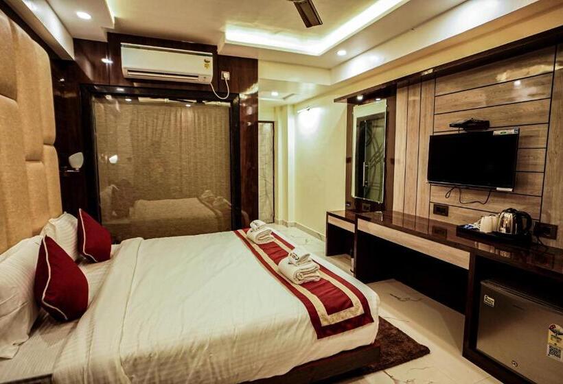 חדר דלוקס נוף לים, Gogol Beach Resort !! Luxury Room With Mesmerizing Sunset Views & Free Parking !!