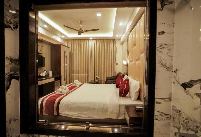 חדר דלוקס נוף לים, Gogol Beach Resort !! Luxury Room With Mesmerizing Sunset Views & Free Parking !!