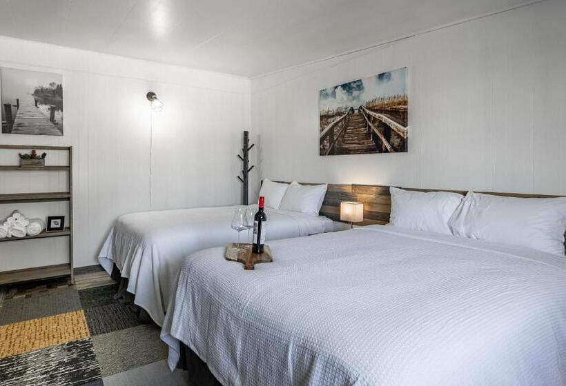 标准间, Copperhead Lodge