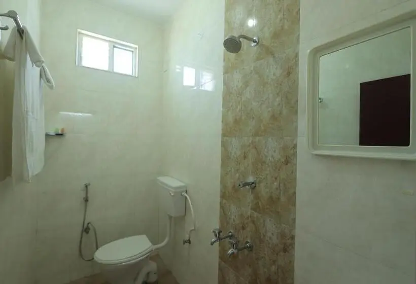 バルコニー付きスタンダードステューディオ, Royal Beach Service Apartment
