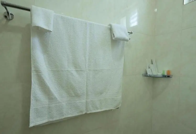 バルコニー付きスタンダードステューディオ, Royal Beach Service Apartment