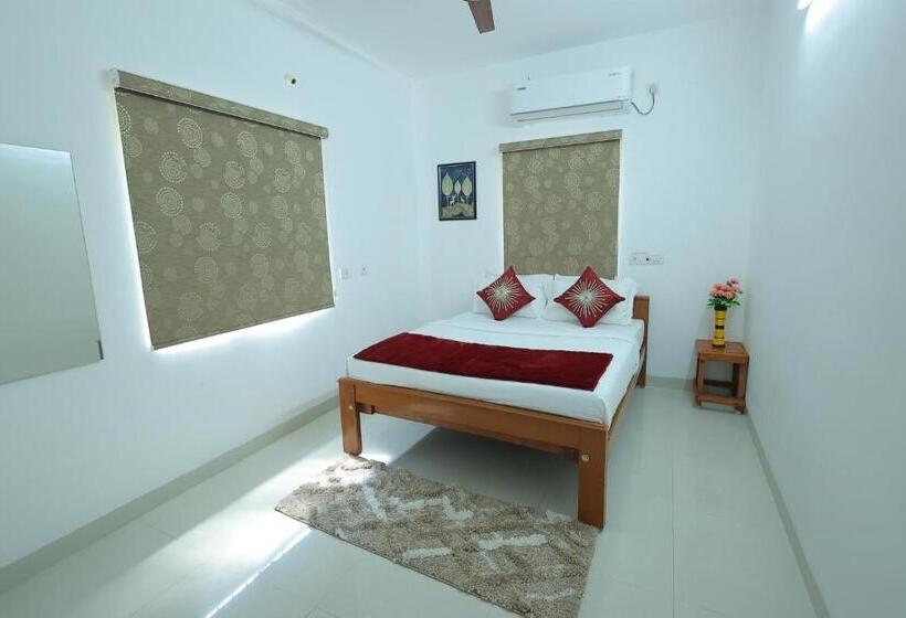 家庭工作室, Royal Beach Service Apartment