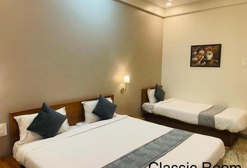 חדר סטנדרט לשלושה, Sp Majestic