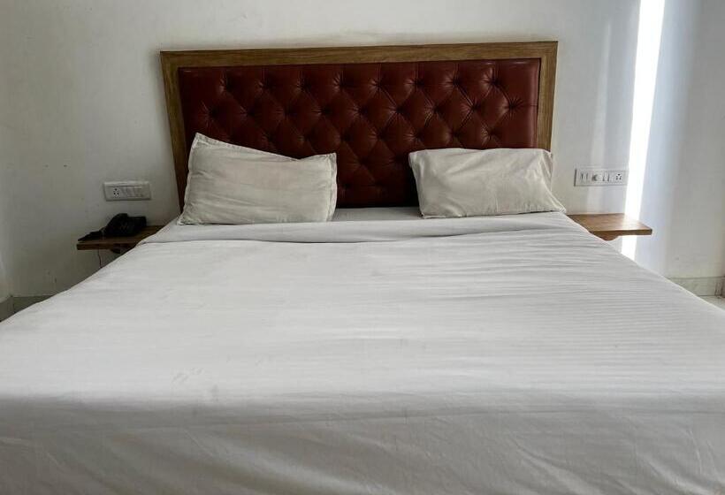 اتاق لوکس, Unitech Cyber Park Gurgaon