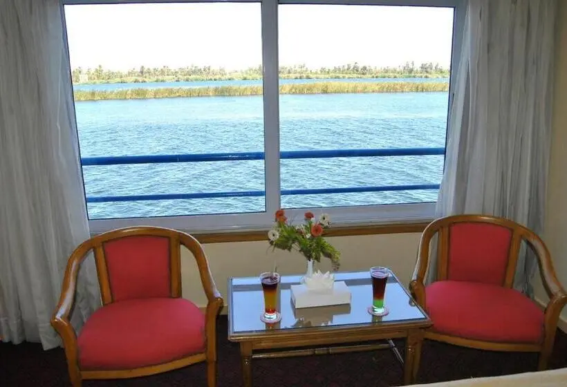 اتاق استاندارد با چشمانداز, Upper Sky Tours 5 Stars Nile Cruises Sailing From Luxor To Aswan Every Saturday & Monday For 4 Night