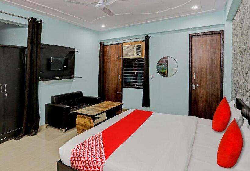 Трехместный Номер Классика, Oyo Flagship Hotel Umen