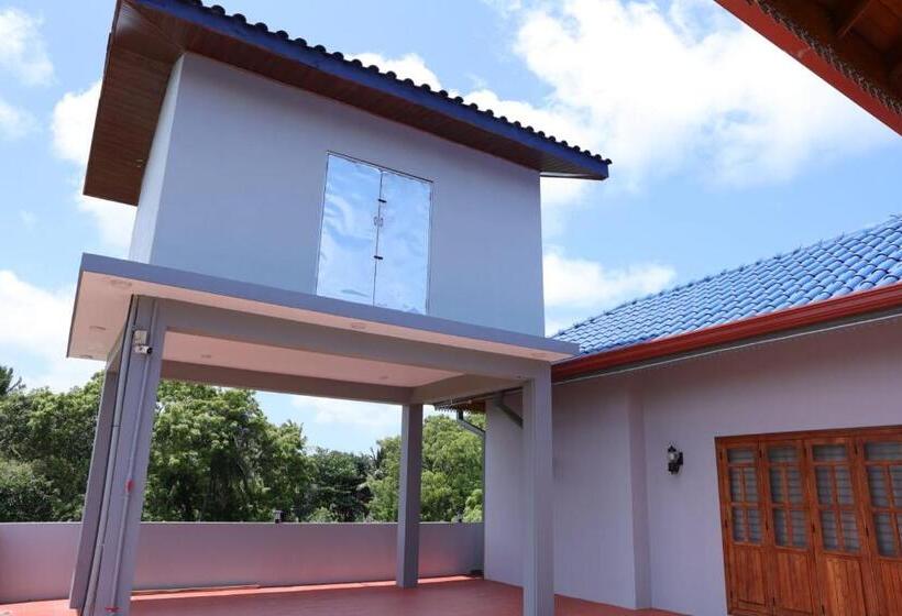 발코니 디럭스 룸, Hajiz Palace