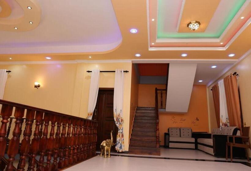 스탠다드 자쿠지 룸, Hajiz Palace