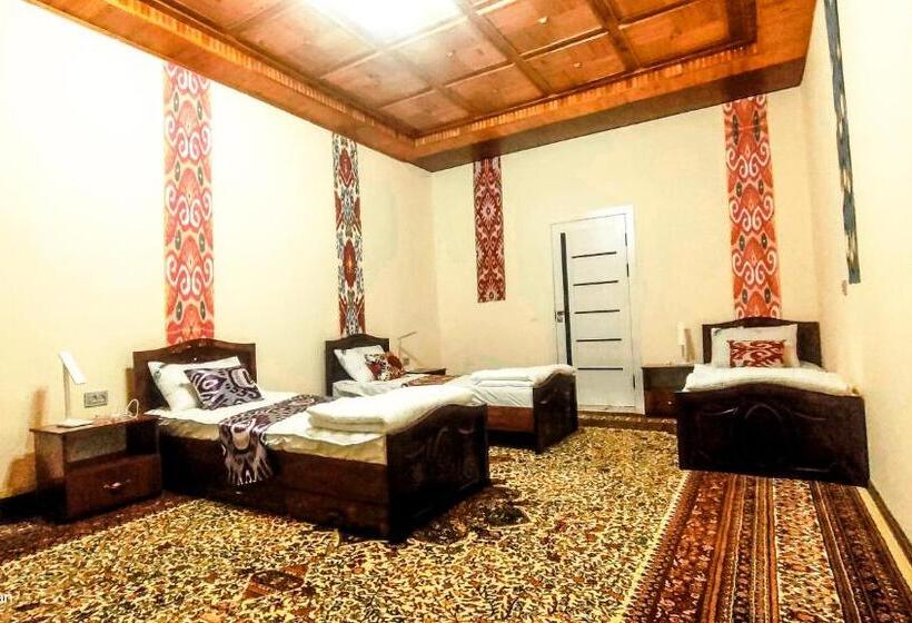 Quarto Quádruplo Estandar, Sofia