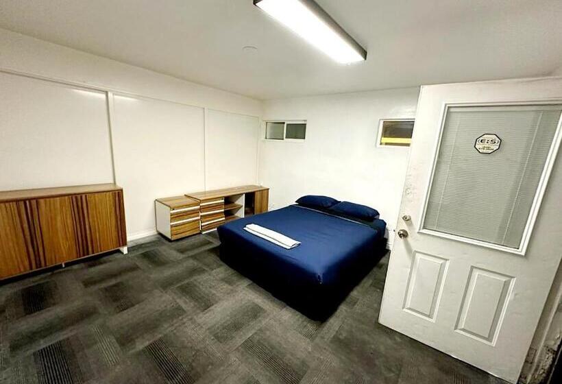 غرفة قياسية حمام مشترك, Humble Abode At El Monte