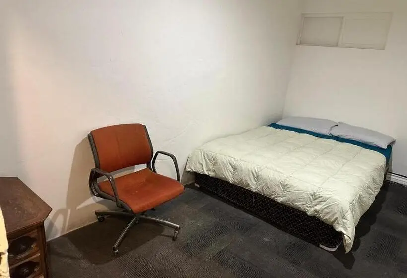 バス共有のスタンダードルーム, Humble Abode At El Monte