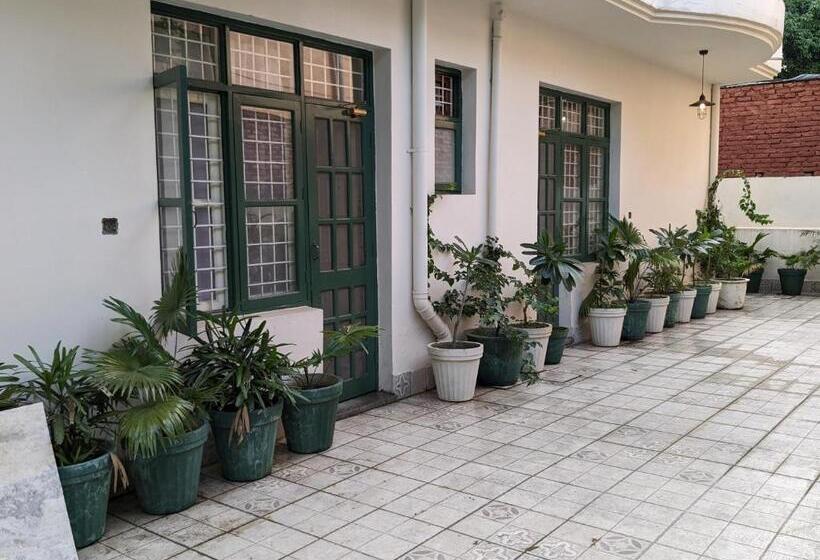 סוויטה משפחתית, 15 Verandah