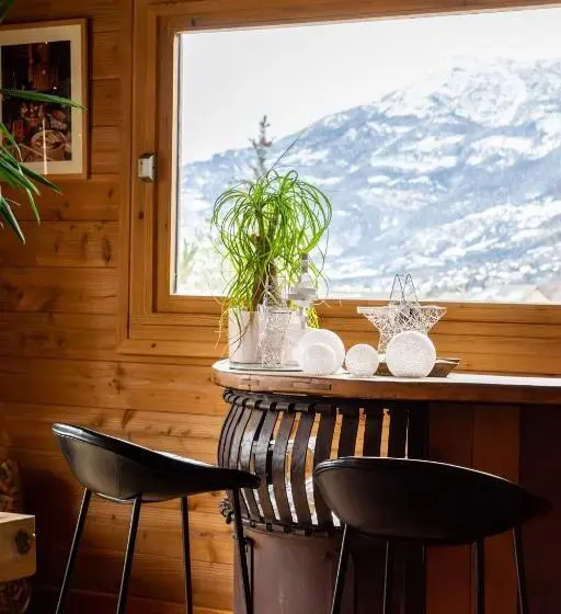 Standard Kolmen Hengen Huone, Chambre D Hôte Au Chalet Datcha
