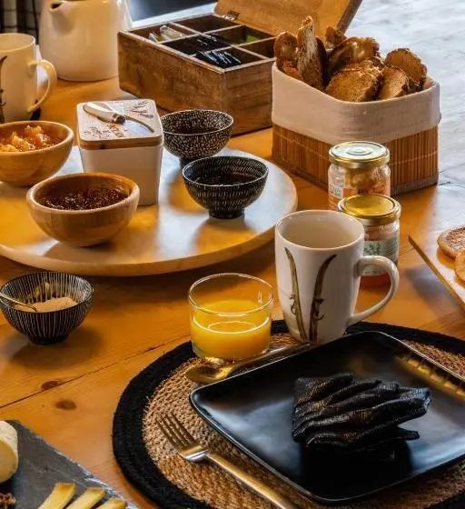 Standard Kolmen Hengen Huone, Chambre D Hôte Au Chalet Datcha