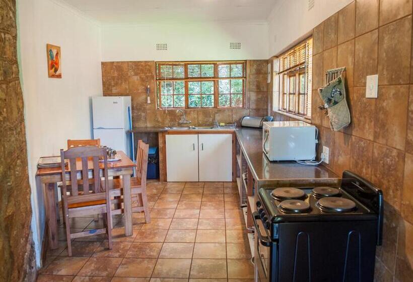 Номер Стандарт, Cheerio Trout Fishing & Holiday Resort