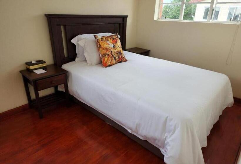 דירת חדר, Lily Park Themepark