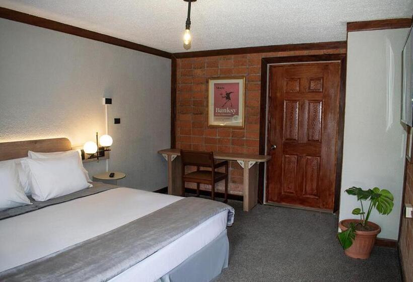 Номер Стандарт Адаптированный для Инвалидов, Soy Local San José