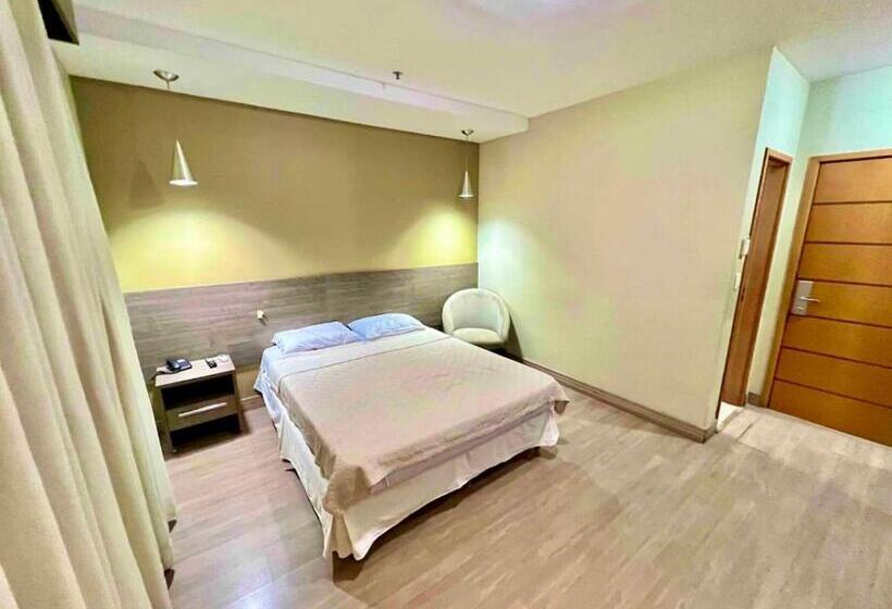 스위트, Iguassú Suítes   602