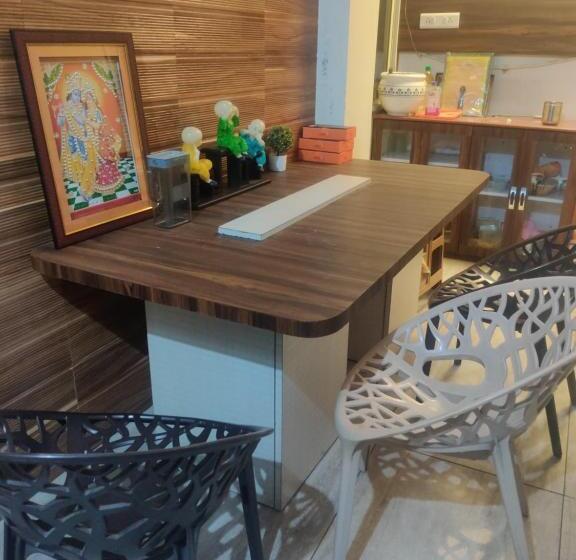 Deluxe Rum, Onans Villa