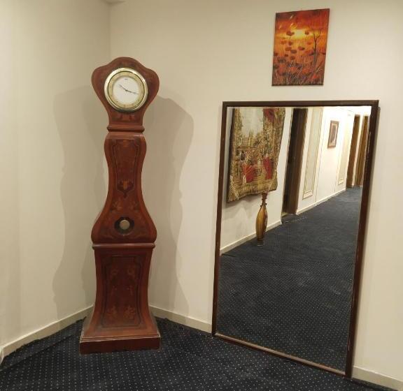 استودیوی استاندارد, باب المدائن