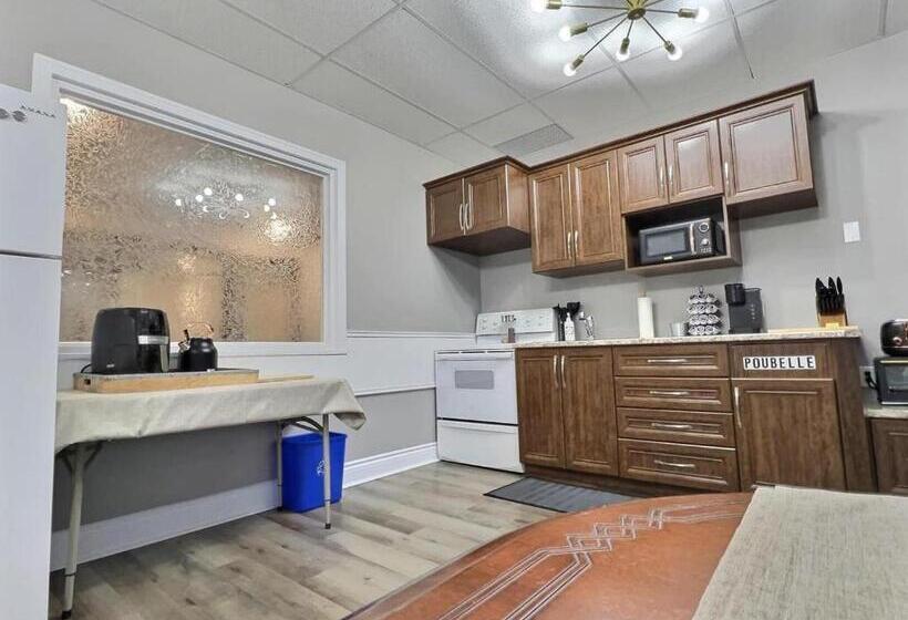 침실 2개 아파트, Auberge Nouvelle France