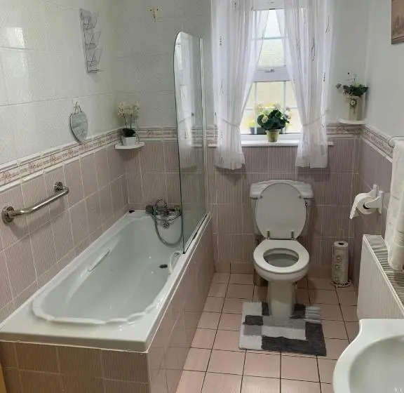 スタンダードルーム, Garrenmore Lodge B&b