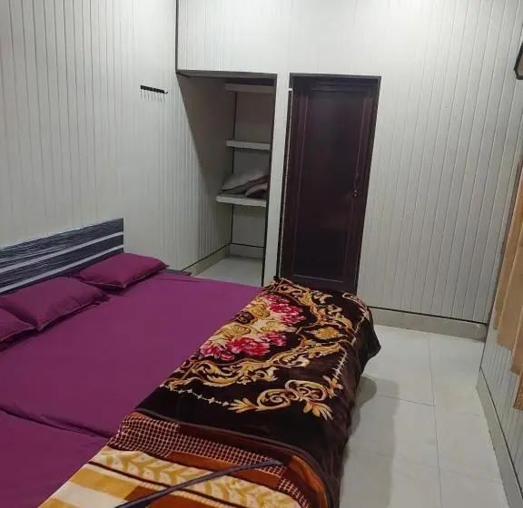 ファミリールーム, Annu Bhai Sewa Sadan