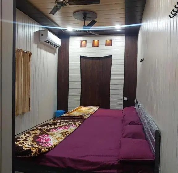 ファミリールーム, Annu Bhai Sewa Sadan