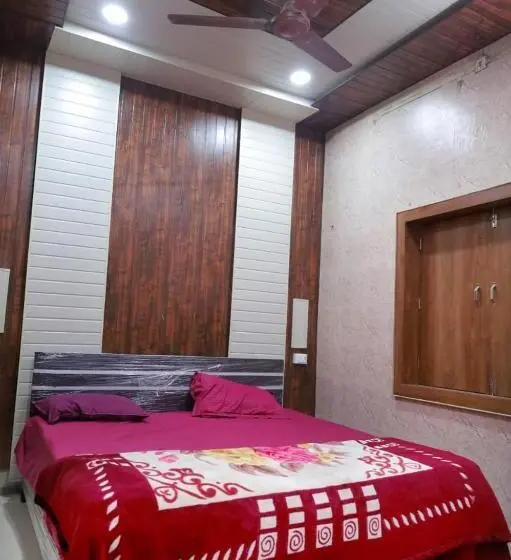 スタンダードルーム, Annu Bhai Sewa Sadan