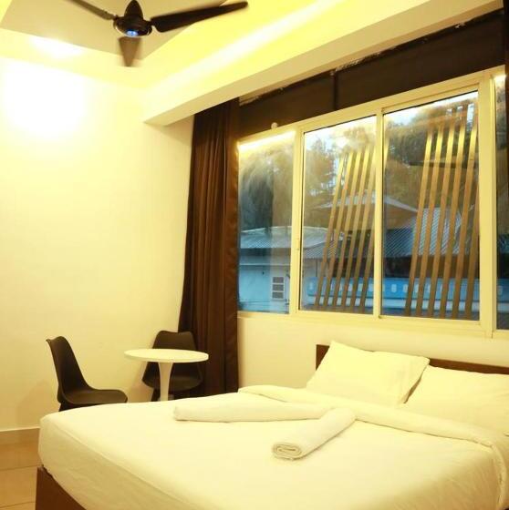 带大床的豪华间, Aroma Inn