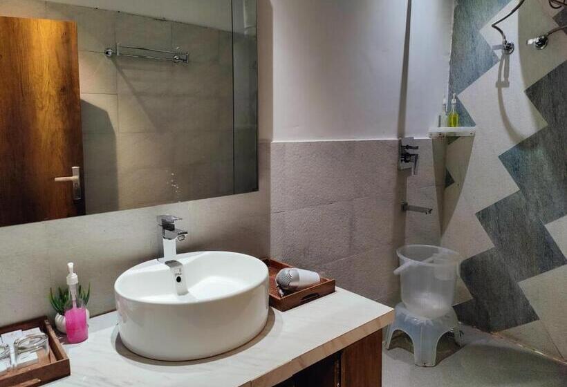 Номер Deluxe, Great Empire