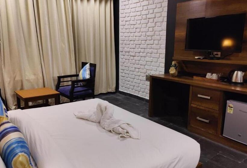 Номер Deluxe, Great Empire