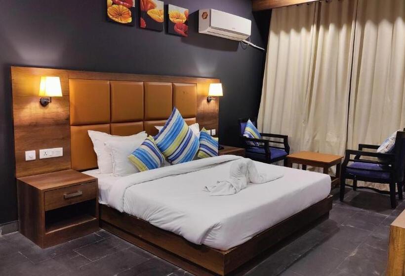 Номер Deluxe, Great Empire