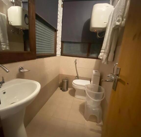 Семейный Номер, Great Empire