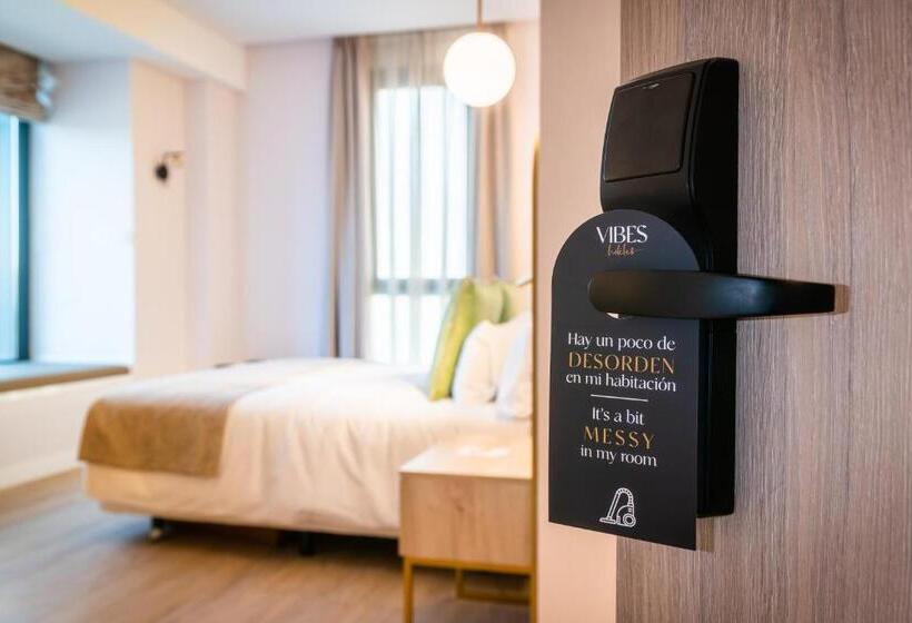 اتاق لوکس با تخت بزرگ, Málaga Vibes