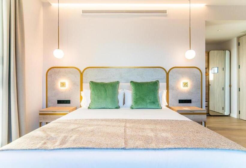 اتاق لوکس با تخت بزرگ, Málaga Vibes