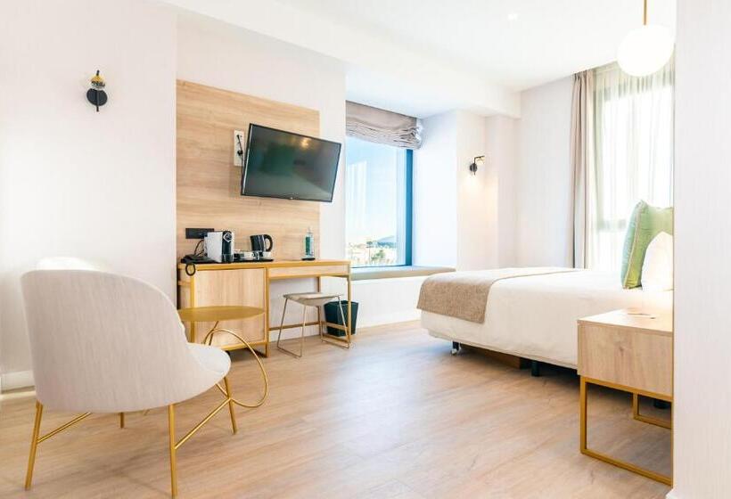 اتاق لوکس با تخت بزرگ, Málaga Vibes