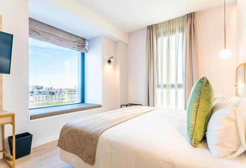 اتاق لوکس با تخت بزرگ, Málaga Vibes