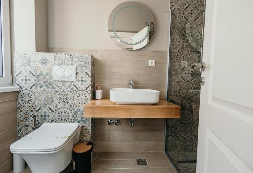 اتاق استاندارد, Pansion Fawlty Towers Sarajevo