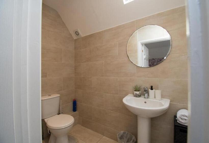 キングサイズベッドのデラックスルーム, Elegant And Spacious Private Room With Ensuite