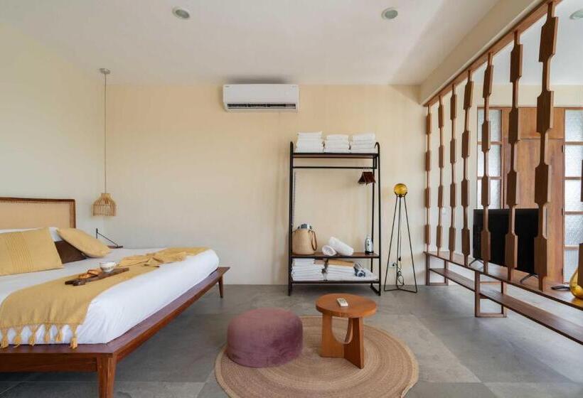 Deluxe Suite King Bed, Xp Tulum