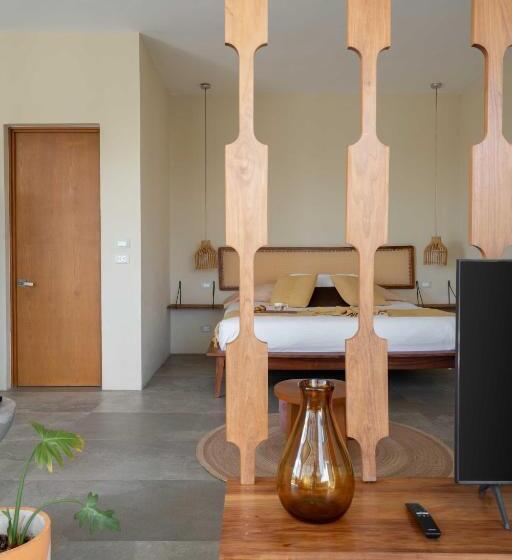 Deluxe Suite King Bed, Xp Tulum