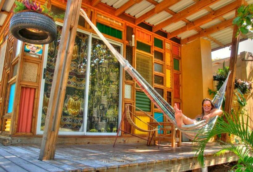 스탠다드 방갈로 정원 전망, Mozambeat Motel